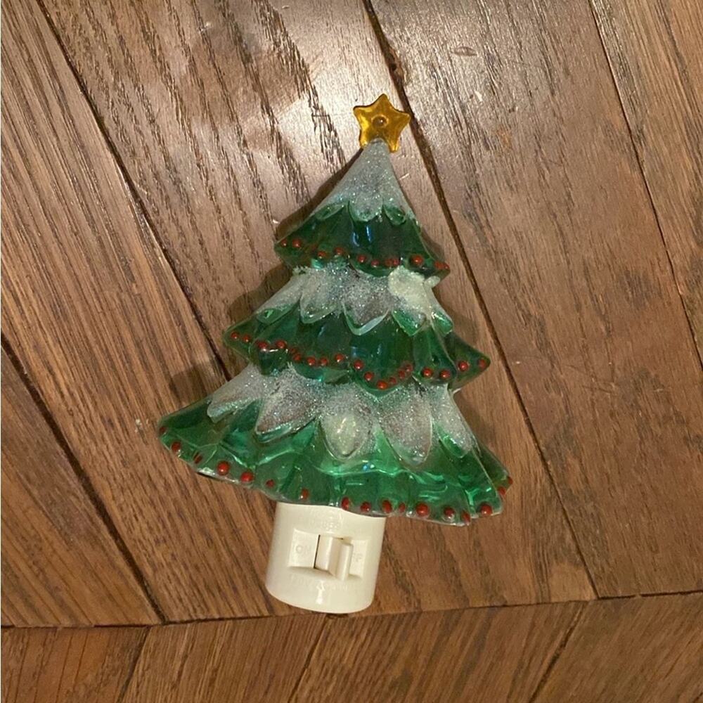 Hallmark Christmas tree clear sparkle night light